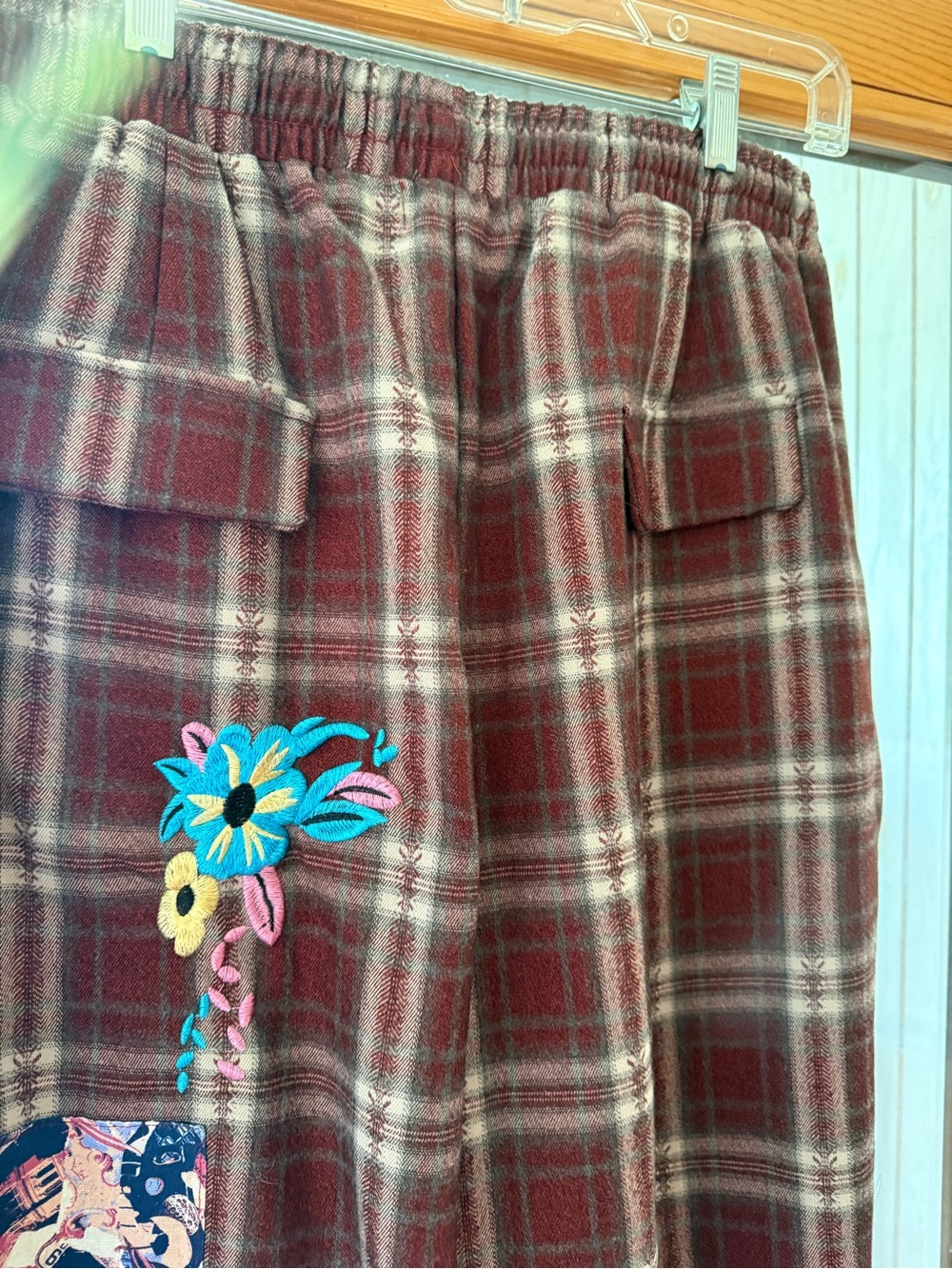 AKIRA Brown/Red Plaid Wide-Leg Pants with Floral Patchwork - Picture 7 of 13